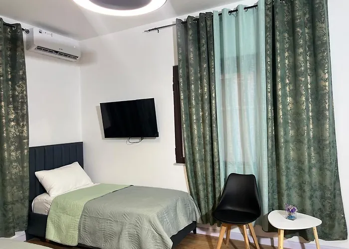 Era 36 Gæstehus Durrës