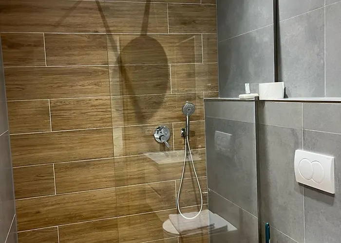 Era 36 Affittacamere Durrës